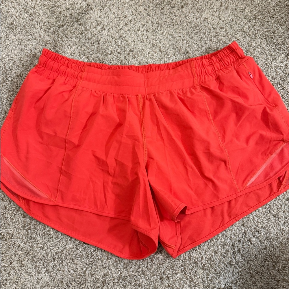 Lululemon Size 14 Hotty Hot HR Short 2.5” *Lined